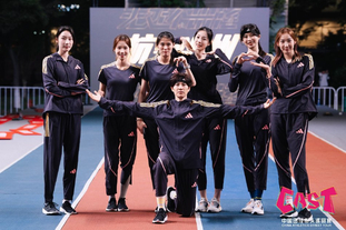 完成大四喜，姆巴佩当选欧冠官方本周最佳球员（姆巴佩轰出大四喜，荣膺欧冠官方本周最佳）