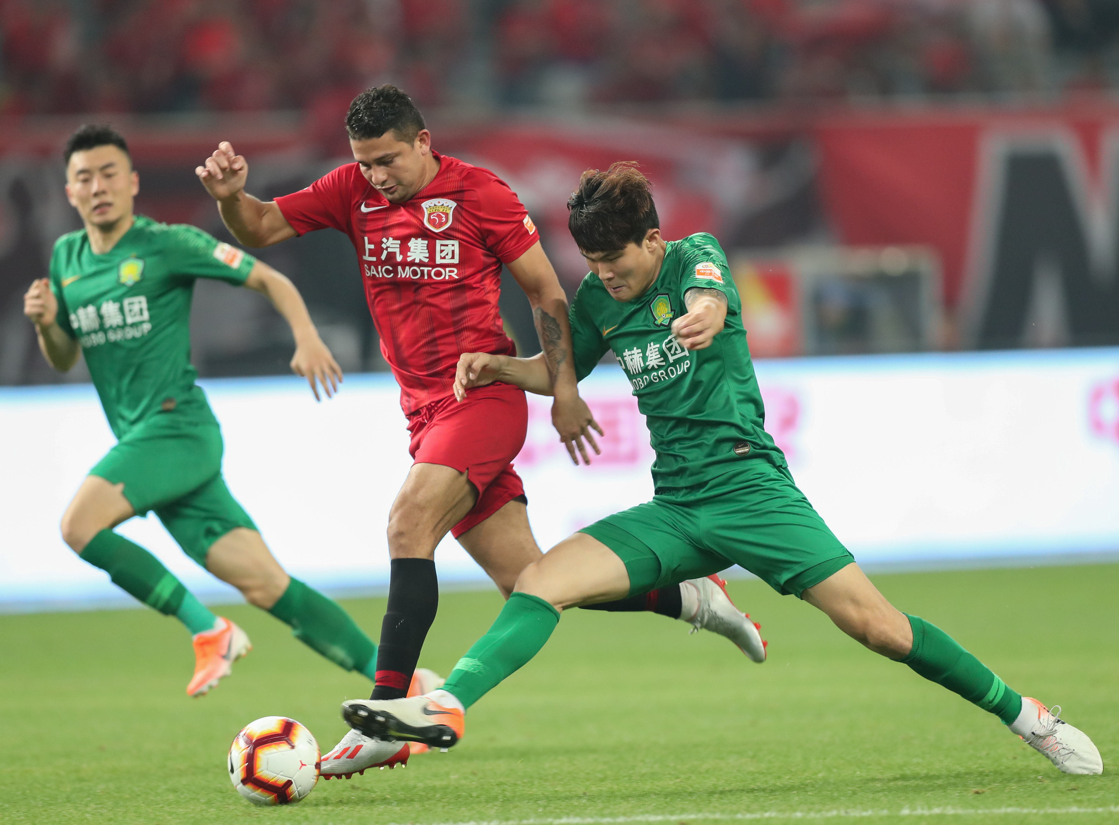 奥萨苏纳2-0莱万特，维克托-穆尼奥斯建功，鲁文-加西亚锦上添花（维克托-穆尼奥斯先开纪录、鲁文-加西亚锦上添花，奥萨苏纳2-0力克莱万特）