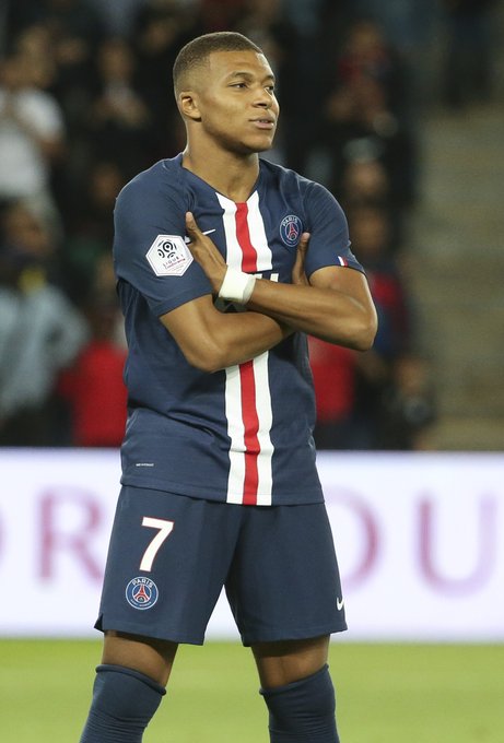 李璇：邵佳一内心坚定，对带国足可能承受的压力，应该有预期（李璇：邵佳一定力十足，对执教国足的压力已有心理准备）