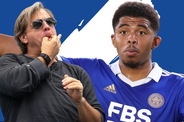 萨拉赫缺席欧冠名单后晒训练照，卡拉格发文力挺利物浦（萨拉赫落选欧冠名单后晒训练照，卡拉格发声力挺利物浦）