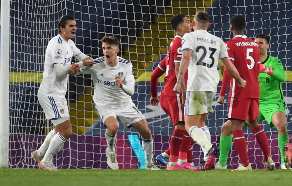 欧冠：巴黎大胜曼联 内马尔建功（欧冠-巴黎横扫曼联 内马尔破门）