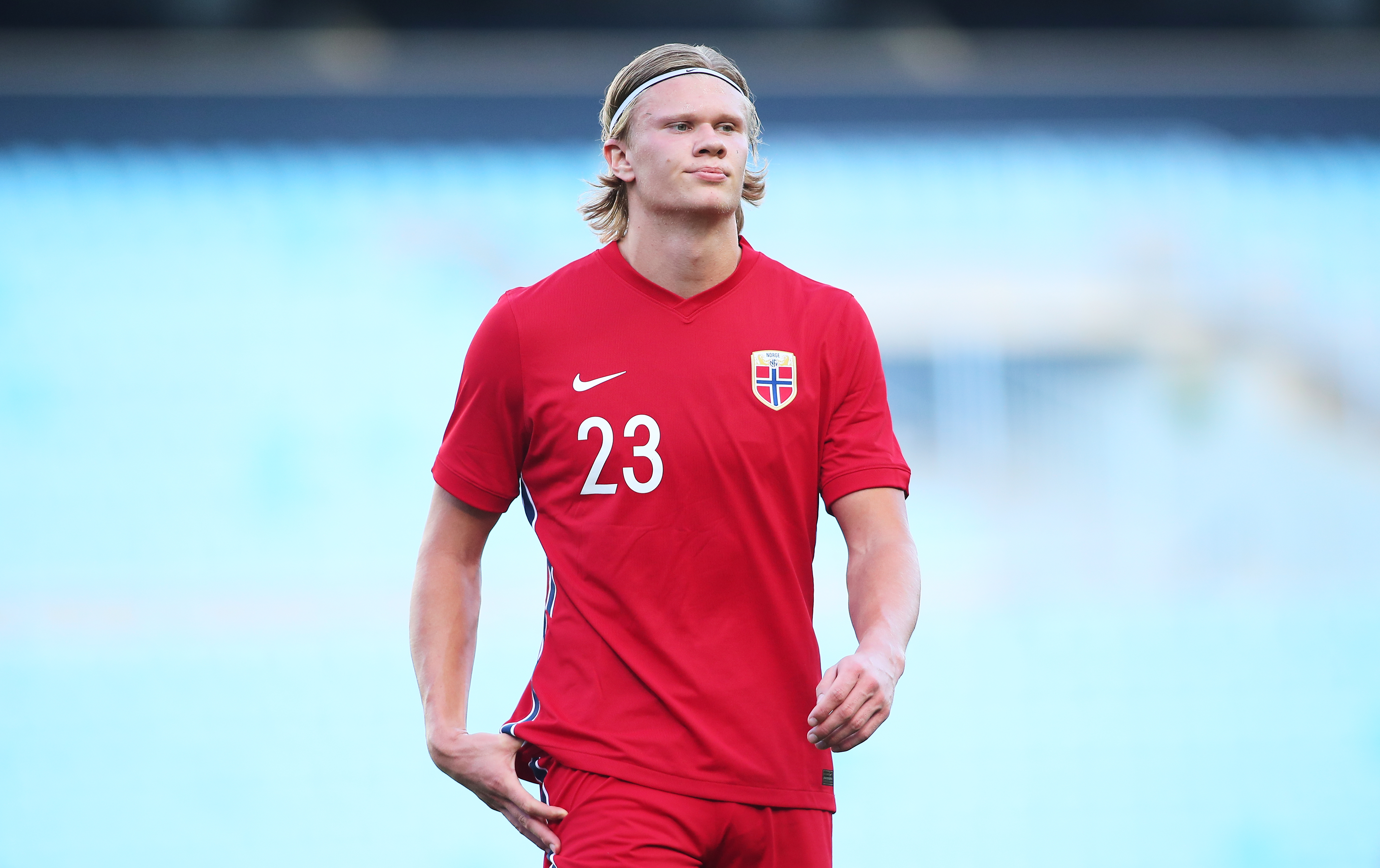 “苏超”夺冠，泰州队景泊羲：爸爸在天上肯定会为我高兴（苏超加冕冠军，泰州队景泊羲：天上的父亲一定会为我高兴）