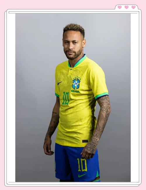 德甲半场：安塞尔米诺建功，多特蒙德暂1-0勒沃库森（德甲半场战报：安塞尔米诺破门，多特蒙德暂以1-0领先勒沃库森）