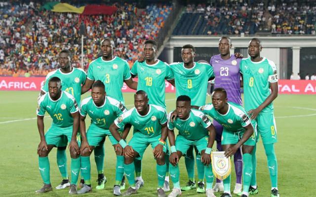 为了赢，你的面相都变了！ 贺希宁在底角用力使相，都快变成布克了（为赢球气质都变了！贺希宁底角强势开火，简直化身布克）