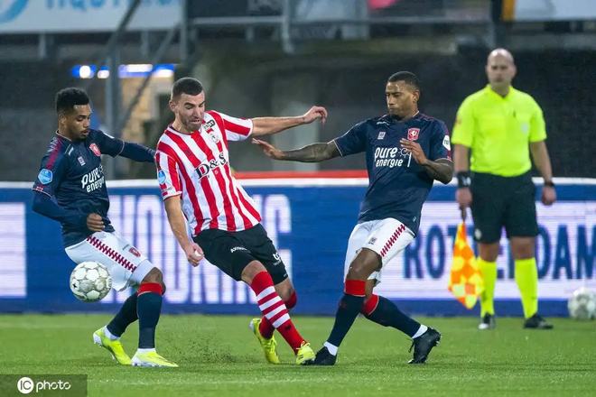 表现尤为抢 表现尤为抢